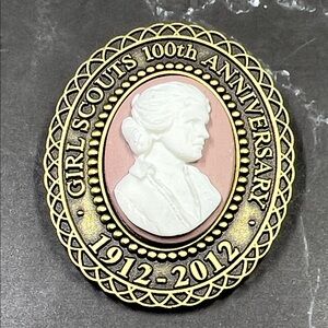 Girl Scouts 100th Anniversary Juliette Gordon Low Cameo Pin